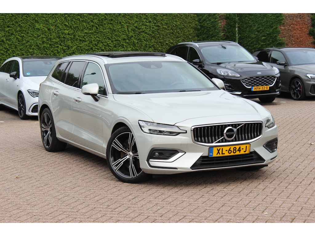 Volvo V60 2.0 T5 Inscription / Panoramadak / CarPlay / Parkeerhulp V+A / Harman Kardon / Leder / 18'' / Getint glas / Stoelverwarming / DAB / Adaptive Cruise Control