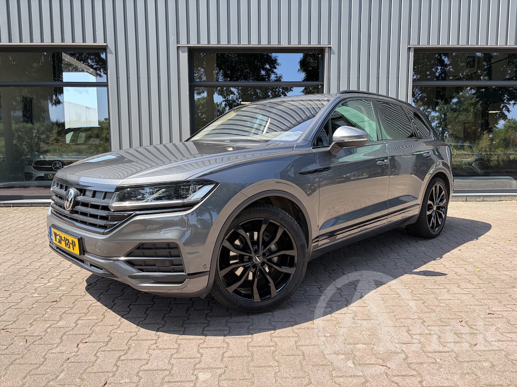 Volkswagen Touareg 3.0 TDI V6 GRIJSKENTEKEN 3.5T Trekhaak, Leer, Luchtvering, Apple Carplay, Memorystoelen