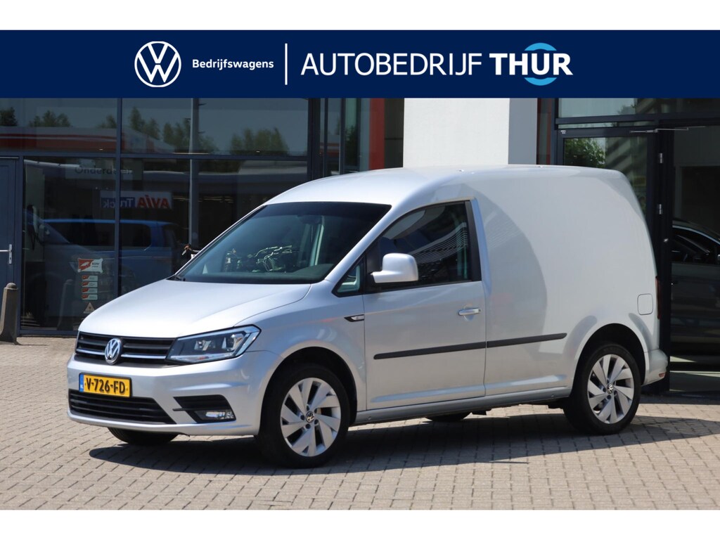 Volkswagen Caddy 2.0 TDI L1H1 BMT Highline Executive, 102PK / 75kW DSG, navigatie, cruise control, lederen bekleding, xenon + LED, 2-zone climatronic, stoelverwarming, scheidingswand + ruit, 17" LMV, parkeersensoren achter, trekhaak, privacy glas, DAB+ en achteruitrijcamera