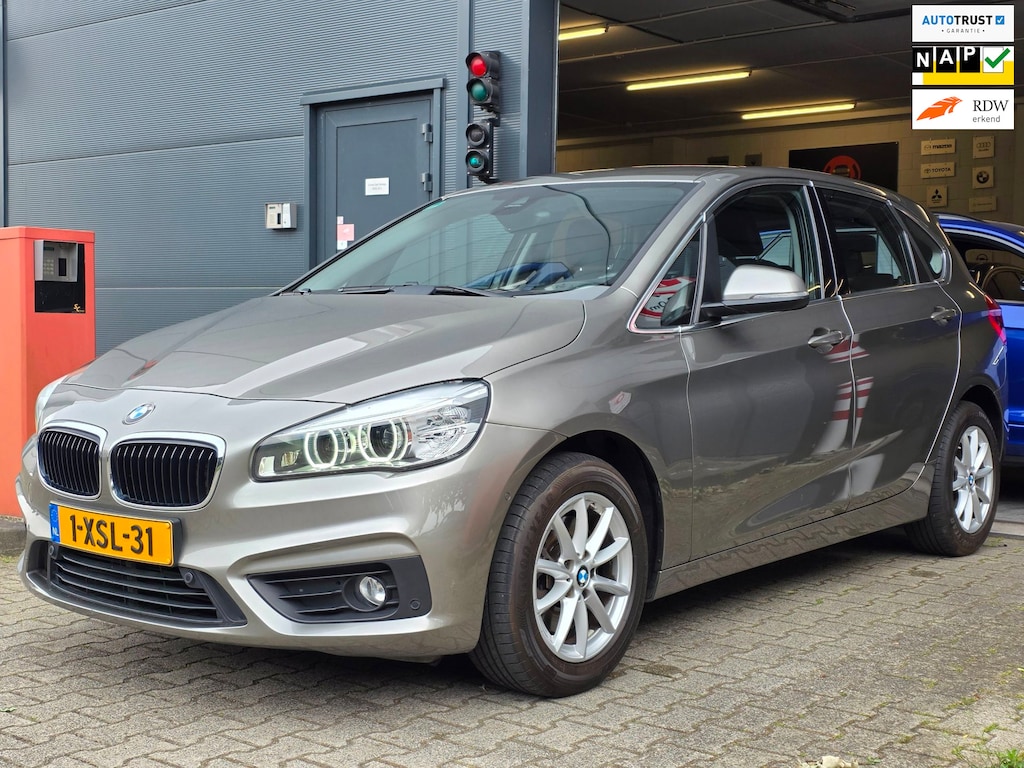 BMW 2-Serie Active Tourer 218i Executive / NIEUWE OH.BEURT + APK-KEURING + ACCU / VOOR DE VOLLE 100% RIJKLAAR !