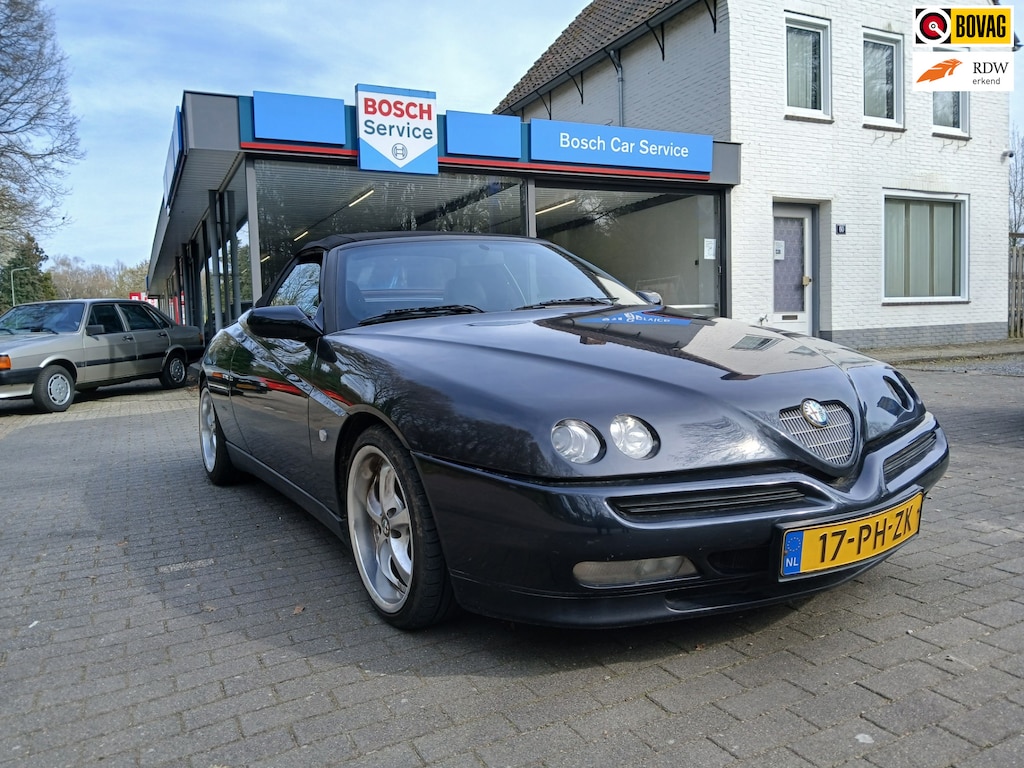 Alfa Romeo Spider 3.0-12V V6 L