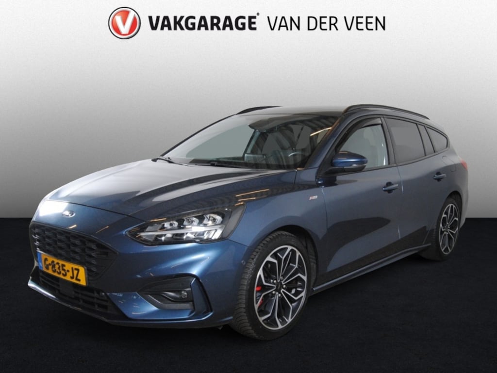Ford Focus Wagon 1.5 EcoB. ST L. Bns | 180 PK