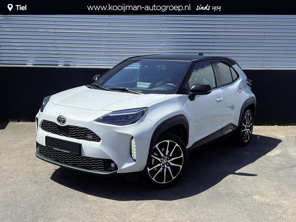 Toyota Yaris Cross 1.5 Hybrid GR Sport Panoramadak, Navigatie, LMV, Dodehoekdetectie, HUD, Elek. achterklep, Stoelverwarming,