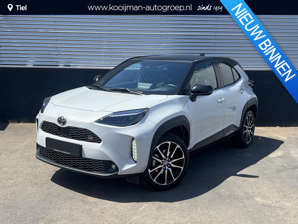 Toyota Yaris Cross 1.5 Hybrid GR Sport Panoramadak, Navigatie, LMV, Dodehoekdetectie, HUD, Elek. achterklep, Stoelverwarming,