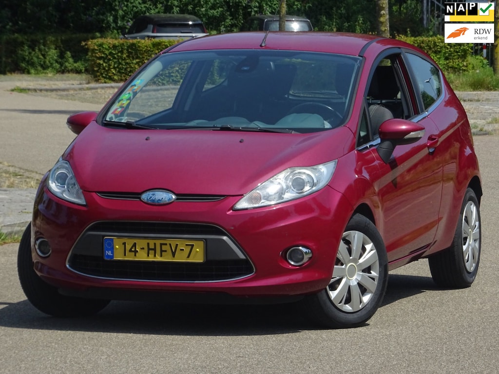 Ford Fiesta 1.4 Titanium NW KOPPELING NAP/AIRCO/CRUISE/APK