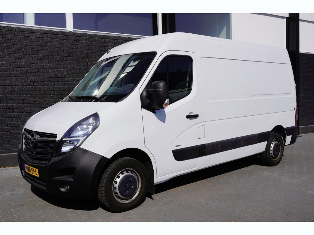 Opel Movano 2.3 Turbo 135PK L2H2 EURO 6 - Airco - Cruise - Camera - €13.950,- Excl.