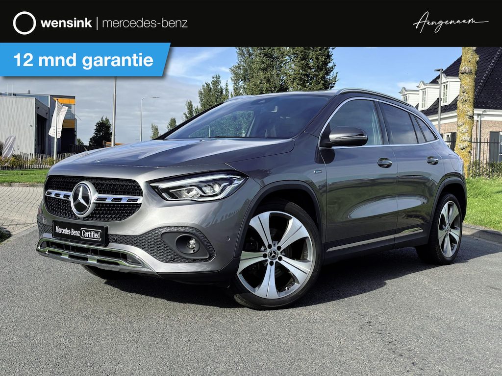 Mercedes-Benz GLA 250 e Progressive | Panoramadak | Trekhaak | Widescreen | 20" lichtmetalen velgen | Stoelverwarming | Getint glas | LED High Performance koplampen |