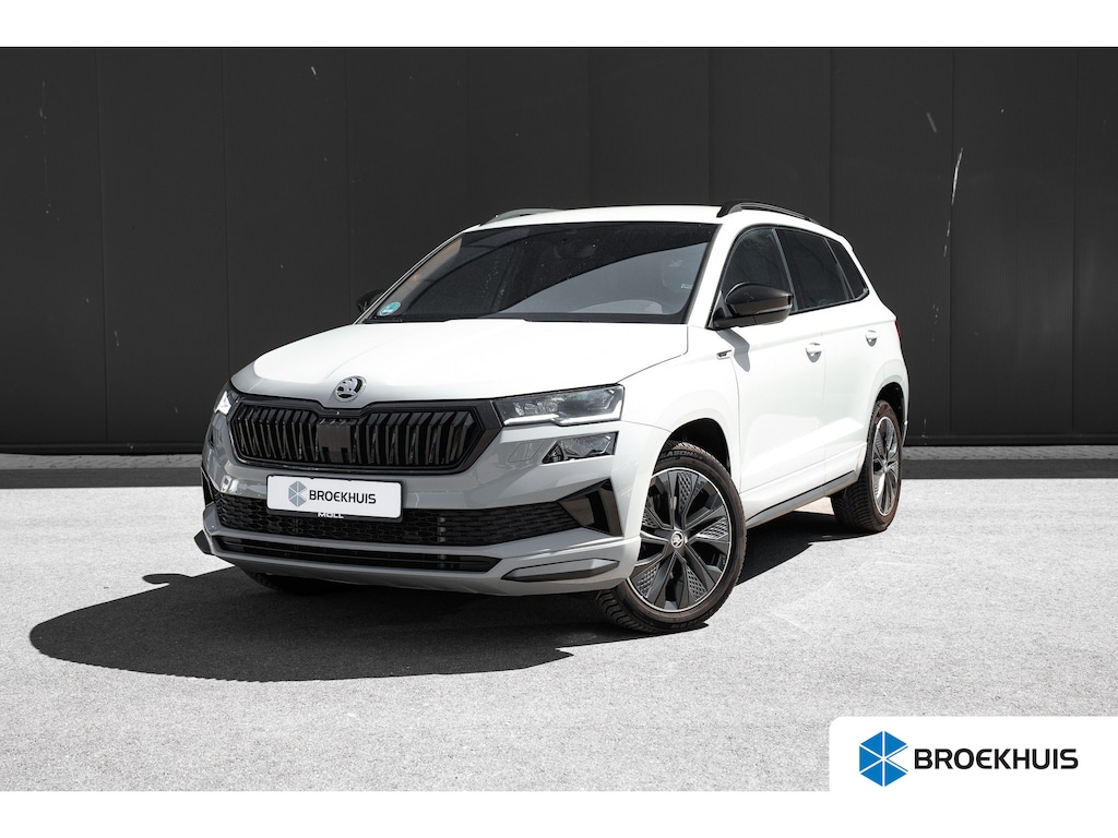 Skoda Karoq 1.5 TSI 7-DSG 150pk Sportline | Navi by App | Keyless | 18" | Stuur & Stoelverwarming | Parkeerhulp Achter