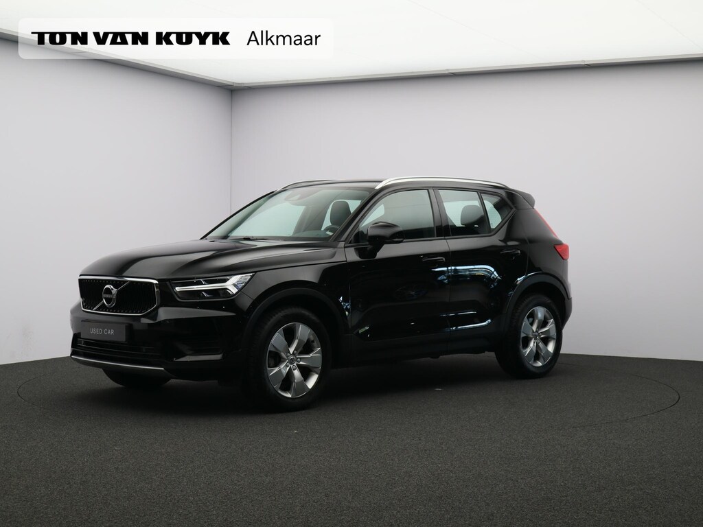 Volvo XC40 2.0 T4 Momentum / Adaptive Cruise / BLIS / Parkeercamera / Parkeersensoren V+A / All-Seasonbanden /