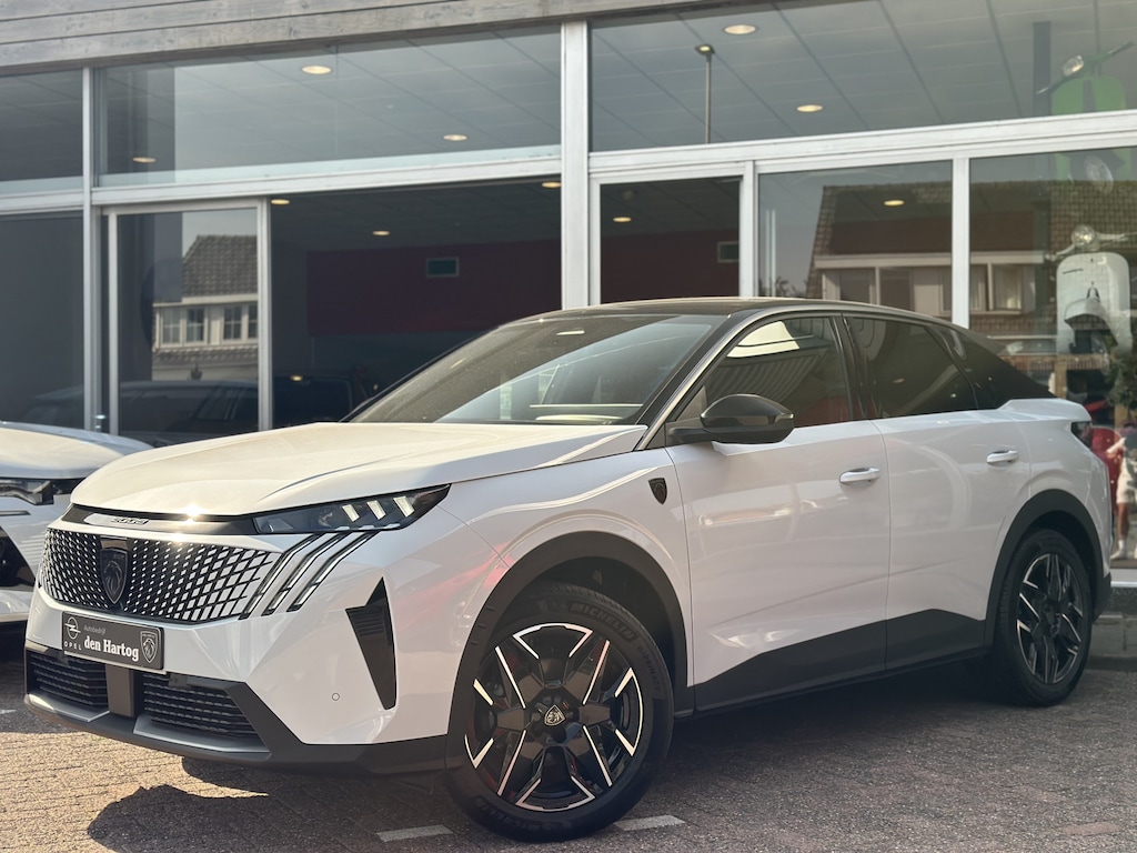Peugeot 3008 1.2 Hybrid 145 GT Exclusive Trekhaak/Electr vestelbare stoel met massage