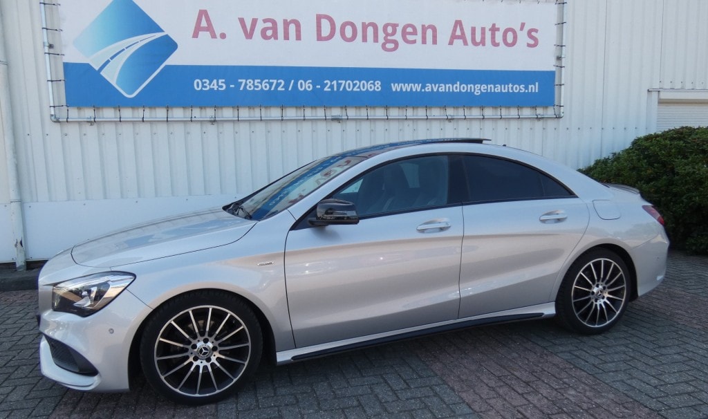 Mercedes-Benz CLA 180 AMG Edition Automaat,Pano,Clima,Camera,Led