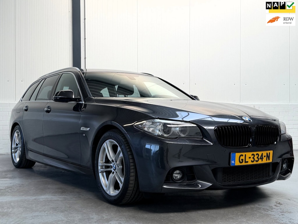 BMW 5-Serie Touring 520i M-Sport|Trekhaak|Org NL