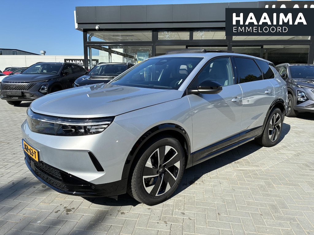 Opel Grandland Electric Business Edition 73 kWh | 8 Jaar Garantie | Climate control | Navigatie | Elektrisch glazen panorama-dak | Camera | LED Verlichting | AGR | Winterpakket | Parkpilot | lichtmetalen velgen 5-spaaks 19"