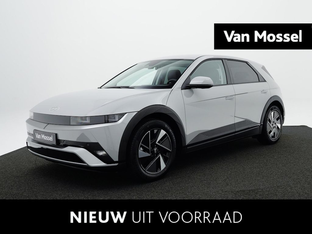 Hyundai Ioniq 5 Long Range Pure Edition 84 kWh | Stoelverwarming | Climate Control | Achteruitrijcamera | Apple Carplay/Android Auto | ACTIEPRIJS, VRAAG NAAR DE VOORWAARDEN |