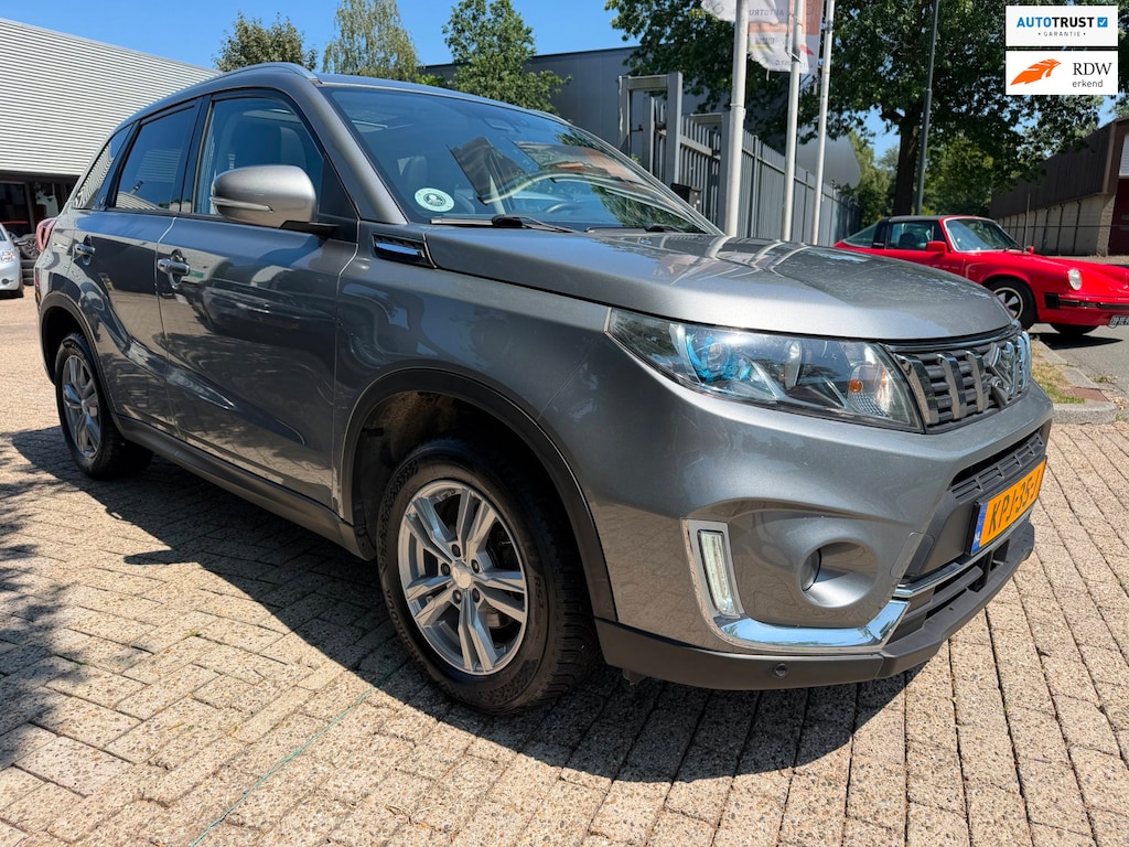 Suzuki Vitara 1.0 Boosterjet Comfort, panoramadak, clima, cruise, navi, trekhaak, elec pakket, nwe apk 91.434 km "rijklaar prijs "
