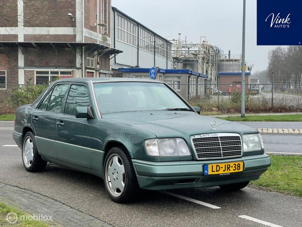 Mercedes-Benz E-klasse 220 Elegance | W124 | NL & NAP | 2e Eigenaar | Schuifdak | Two Tone | Onderhoudshistorie |