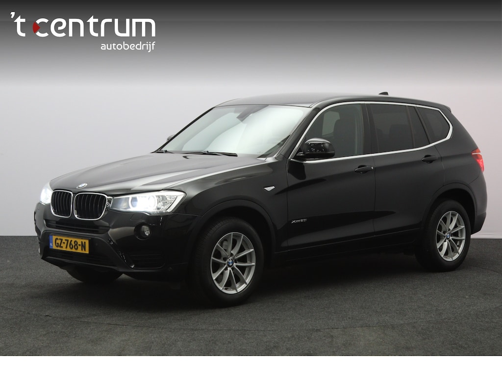 BMW X3 xDrive20i 184 PK Automaat Executive, Trekhaak, Leder, Cruise Control
