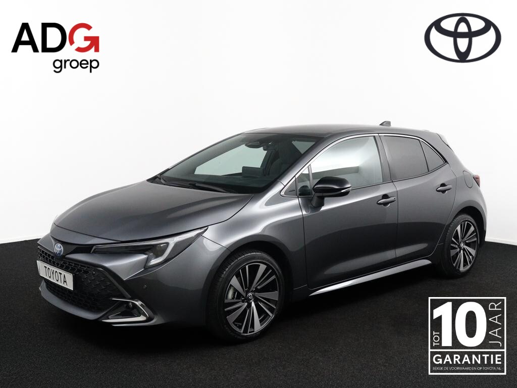 Toyota Corolla Hybrid 140 Dynamic | Demo Voordeel! | Parkeersensoren | Stoelverwarming | Half lederen bekleding |