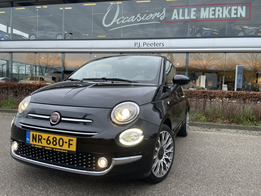 Fiat 500 0.9 TwinAir Turbo Lounge Panoramadak - Airco - parkeersensor achter - Navigatie - Cruise control - Bluetooth - Licht metalen velgen 15 inch - Radio - Stuur multifunctioneel - Start/stop systeem