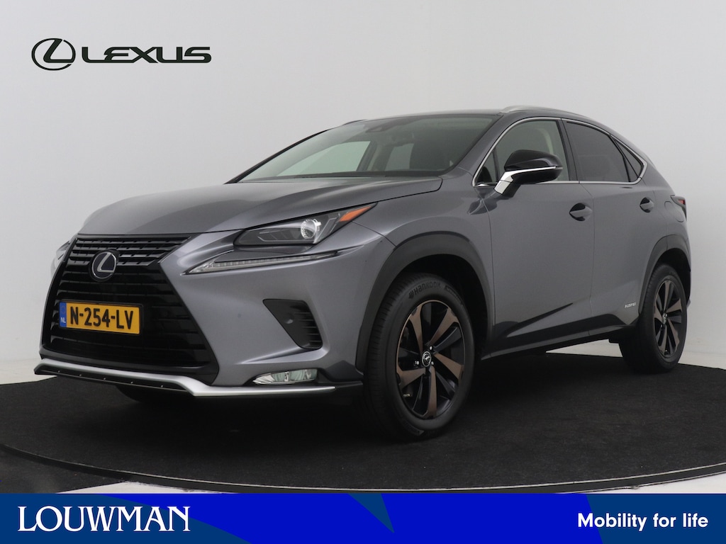 Lexus NX 300h AWD Premium | Dealer Onderhouden | Stoelverwarming | Lederen bekleding | Blind Spot Monitor | Elektrische achterklep |