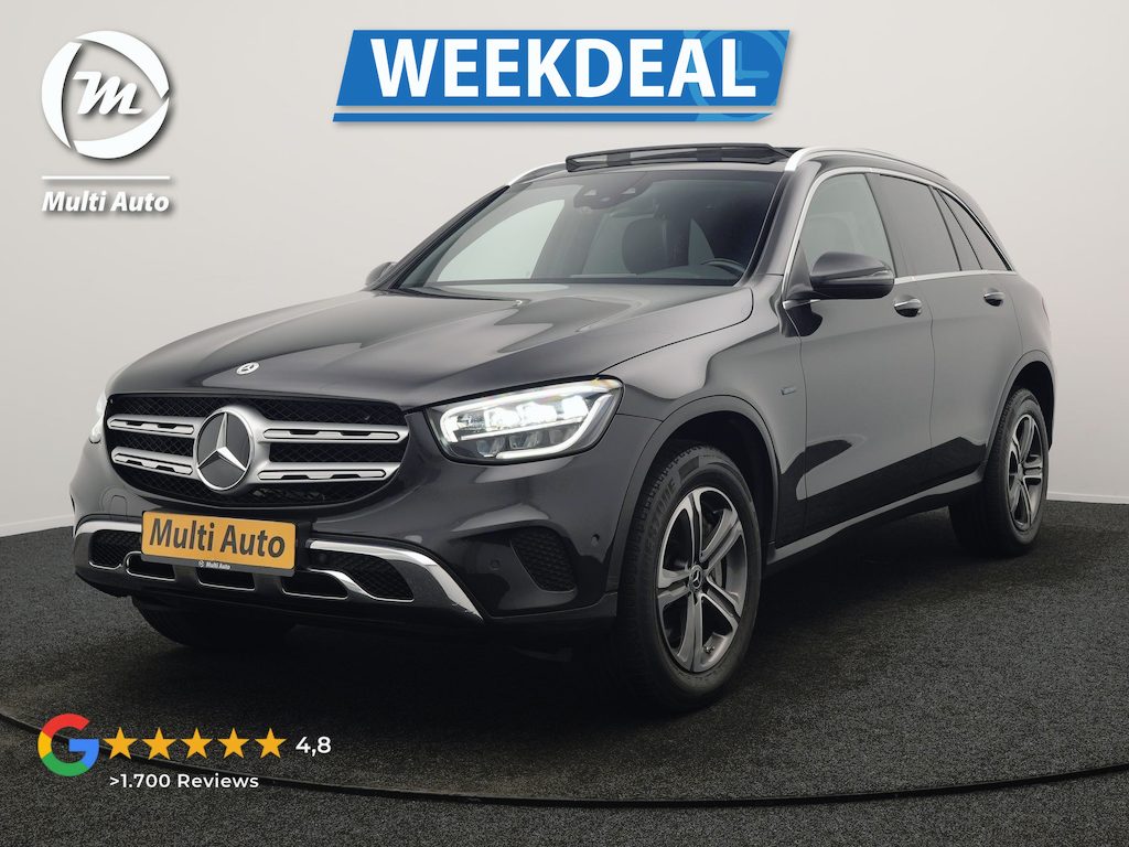 Mercedes-Benz GLC 300e 4MATIC Premium PHEV 320pk Dealer O.H. | Panodak | AMG-Int. | Head Up | Camera | Alcantara Sportstoelen Verwarmd | Sfeerverlichting | Keyless | Blis | Apple Carplay | Cruise Control | Navigatie | DAB | Plug In Hybrid |