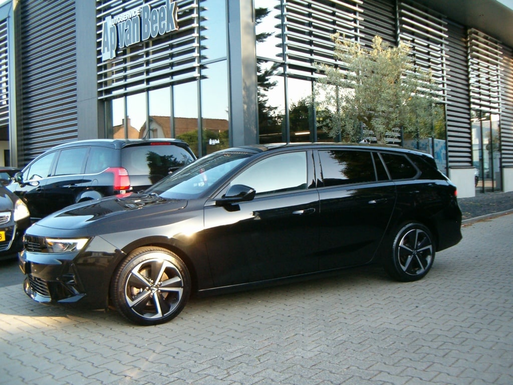 Opel Astra SPORTS TOURER 1.2 Turbo GS - 130PK