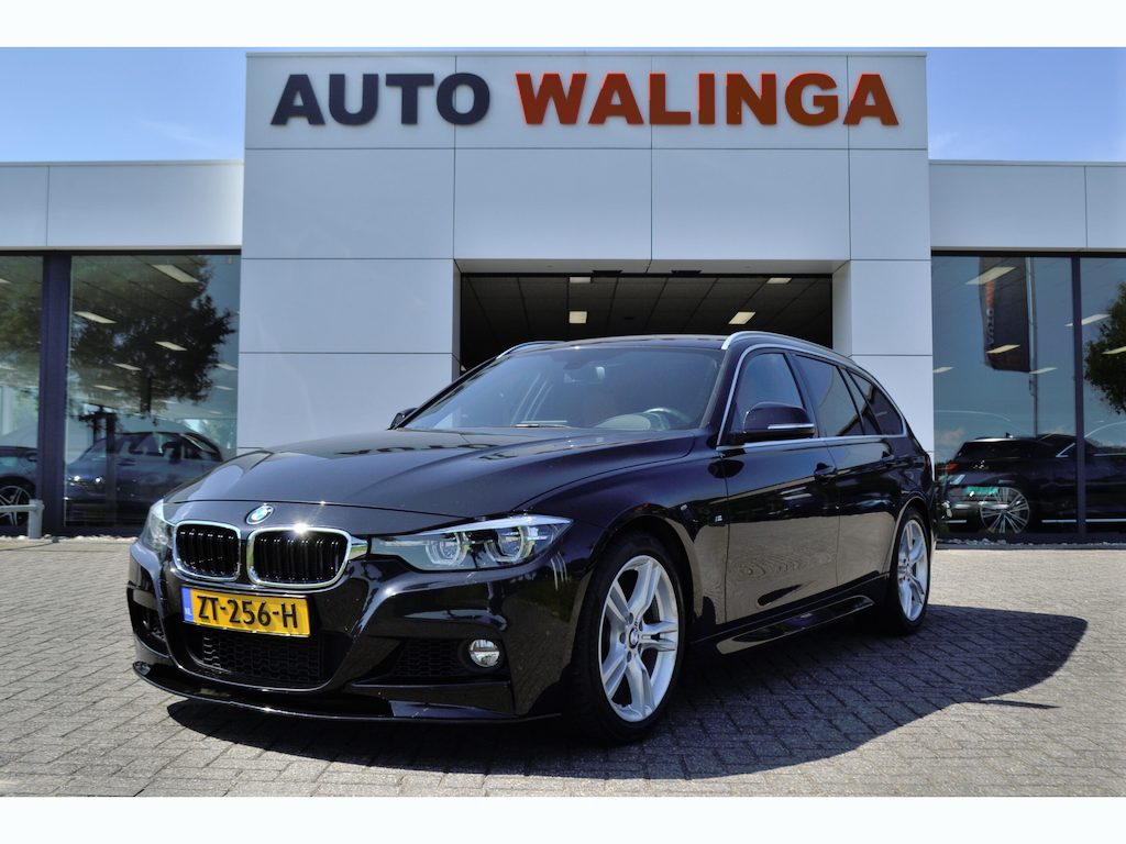 BMW 3-Serie Touring 318i M Sport Leer | Navigatie | Trekhaak Afn. | onderhoud inzichtelijk.