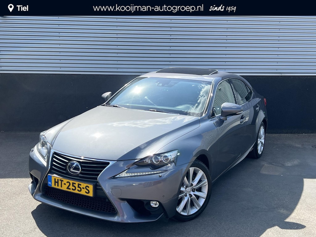 Lexus IS 300h Luxury Line Schuifdak/kanteldak, Lederen bekleding, Dodehoekdetectie, Seat memory, Stoelkoeling & Verwarming