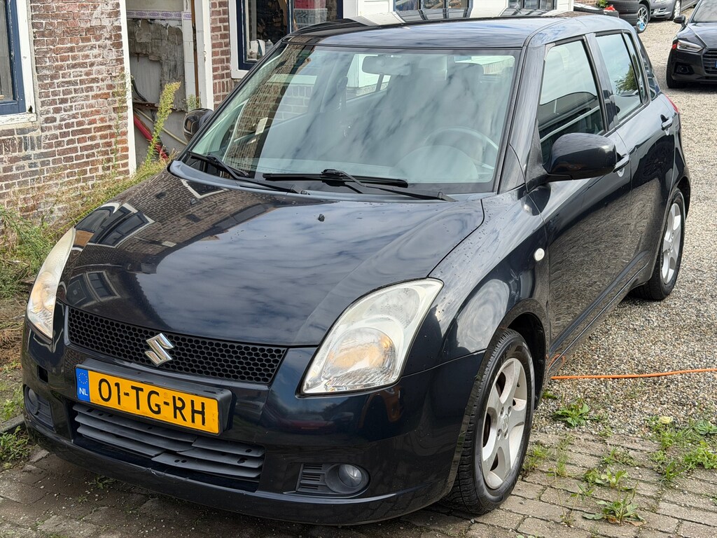 Suzuki Swift 1.3 Shogun Airco Nieuwe Apk Weinig Kilometers Rijdt Goed