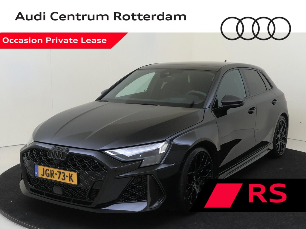 Audi RS3 A3 Sportback 2.5 TFSI quattro | Panoramadak | RS-exterieur carbon | Lederen RS stoelen | RS sportuitlaat | RS adaptief sportonderstel | Head-up display | SONOS |