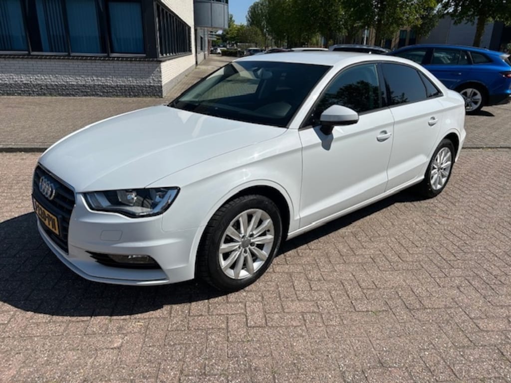Audi A3 Limousine 1.4 TFSI Ambi.Pro L. NAVI CRUISE CLIMA STOELVW