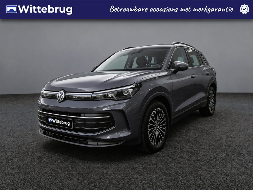 Volkswagen Tiguan 1.5 eTSI DSG Life Edition / Panorama dak / 360 Camera / Stoelverwarming voor / 18'' LMV hal