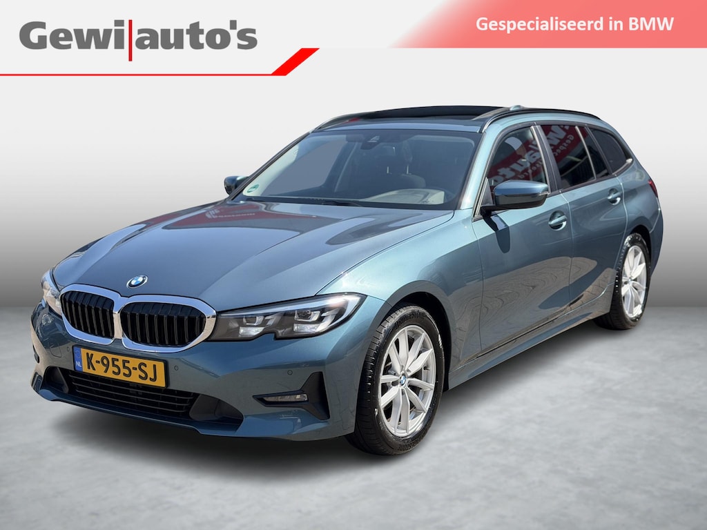BMW 3-Serie 318i Touring Panodak|AfnTrekhaak|HiFi|Camera BMW 3-serie Touring 318i High Executive