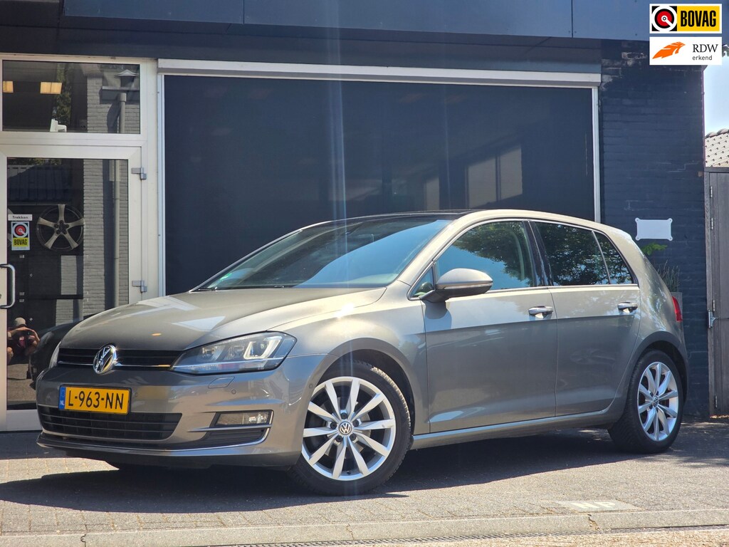 Volkswagen Golf 1.4 TSI Highline PANO / CLIMA