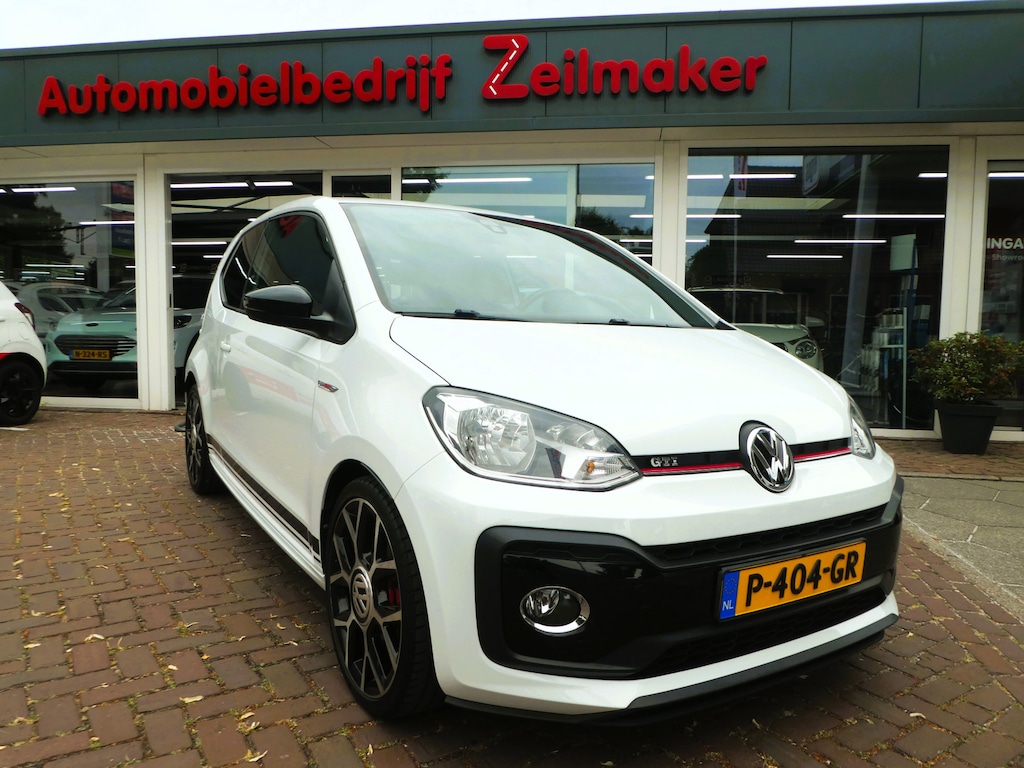 Volkswagen Up! 1.0 TSI GTI 116PK Climatronic, Stoelverwarming, 17" Lichtmetaal