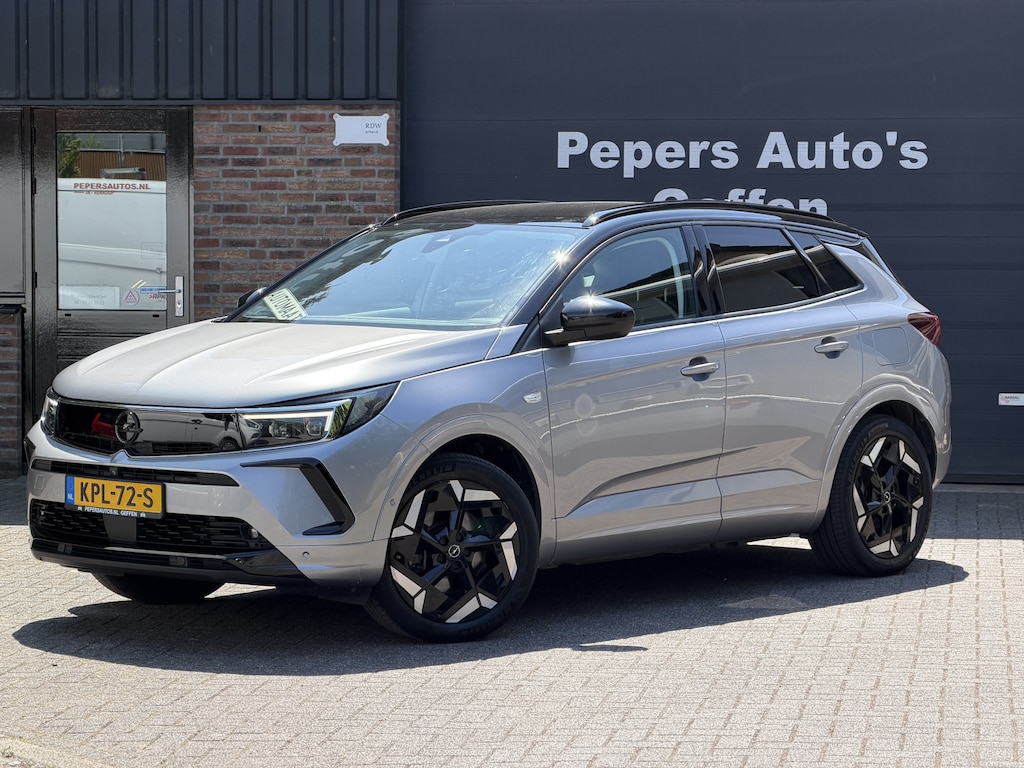 Opel Grandland 1.6 Turbo Plug-In Hybrid 4x4 GSe 310PK Trekhaak Keyless Entry - Navi - Camera - Carplay Stoel/Stuurverwarming