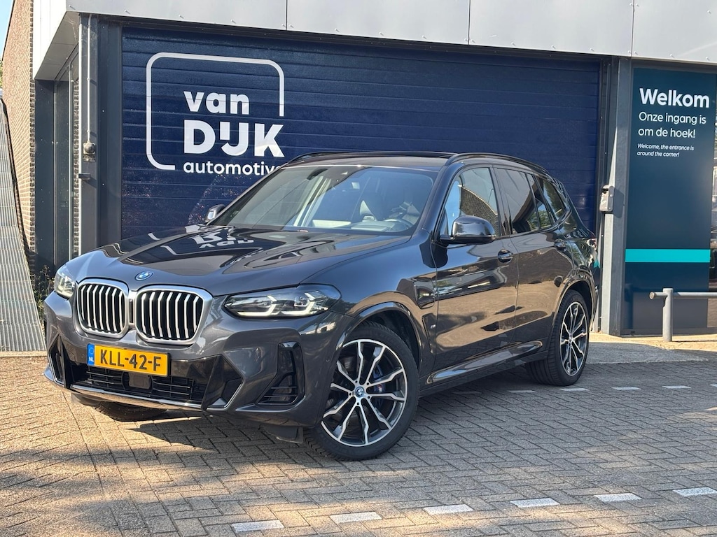 BMW X3 xDrive30e High Executive M-Sport Panoramadak Harman Kardon 20 inch LMV Head-up display