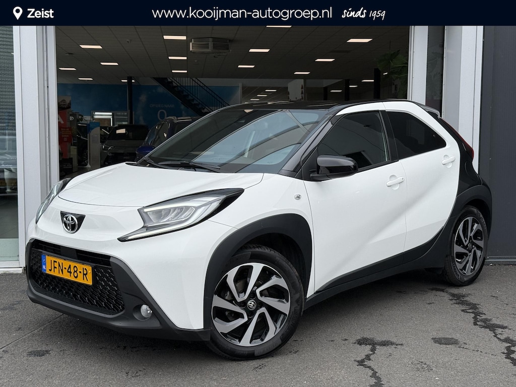 Toyota Aygo X 1.0 VVT-i S-CVT Pulse Automaat, NL-auto, Lichtmetalen velgen, LED, Achteruitrijcamera, Navigatie, Privacy glass