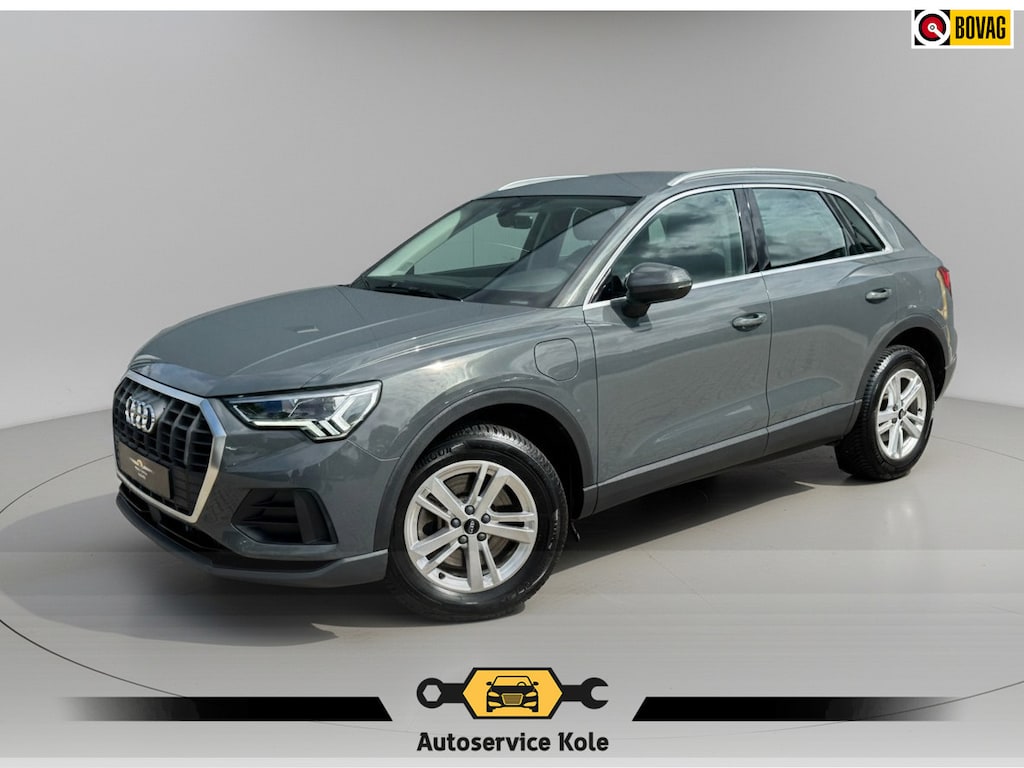 Audi Q3 45 TFSI e Basis * Camera * Cruise * Xenon/led * Clima * Navigatie *