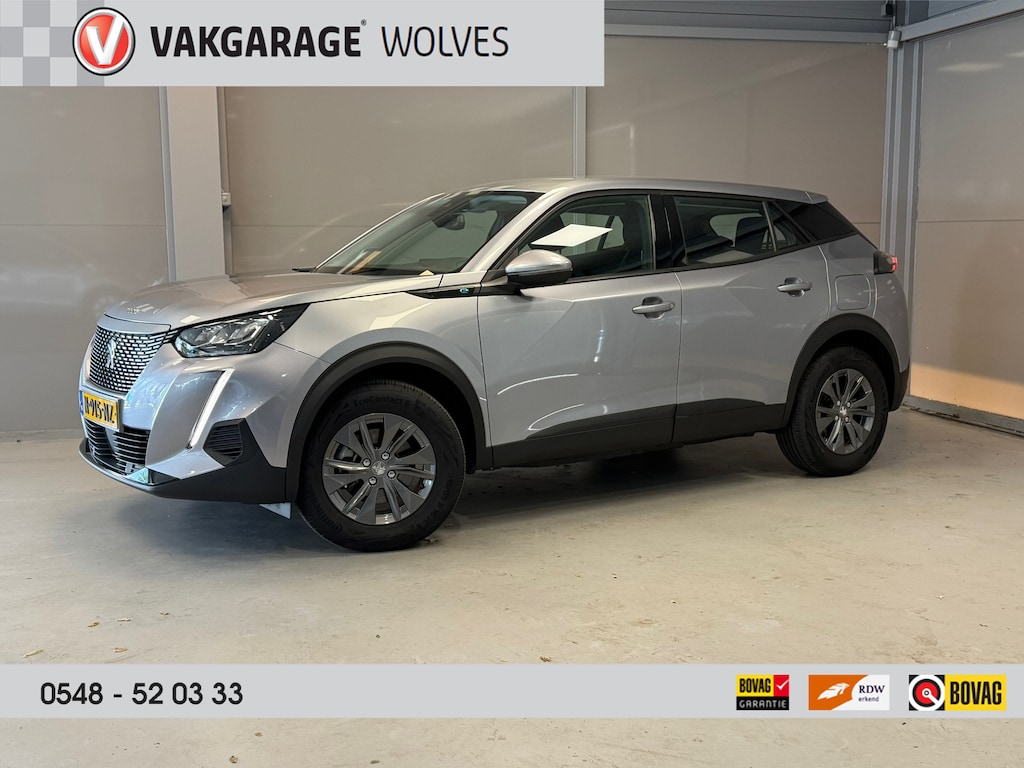 Peugeot e-2008 EV Active Pack 50 kWh | CLIMA | NAVI | CAR PLAY |