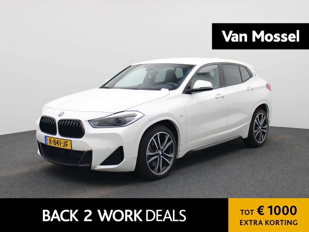 BMW X2 sDrive20i Executive Edition | ACHTERUITRIJCAMERA | HEAD UP | ELEKTRISCHE KOFFERKLEP | STOELVERWARMING | STUURVERWARMING | NAVIGATIE | CRUISE CONTROL | CLIMATE CONTROL |