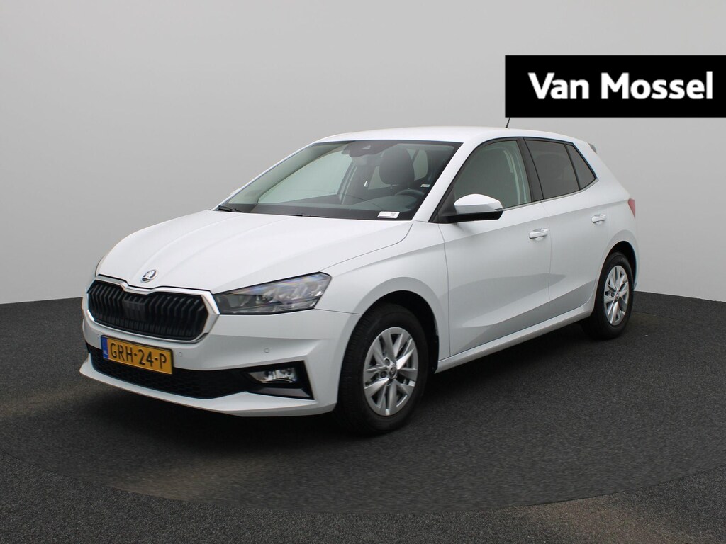 Skoda Fabia 1.0 TSI Business Edition | LAGE KM-STAND | CAMERA | CLIMATE CONTROL | CRUISE CONTROL | APPLE CARPLAY | PARKEERSENSOREN | LANE ASSIST | DIGITAAL DASHBOARD |