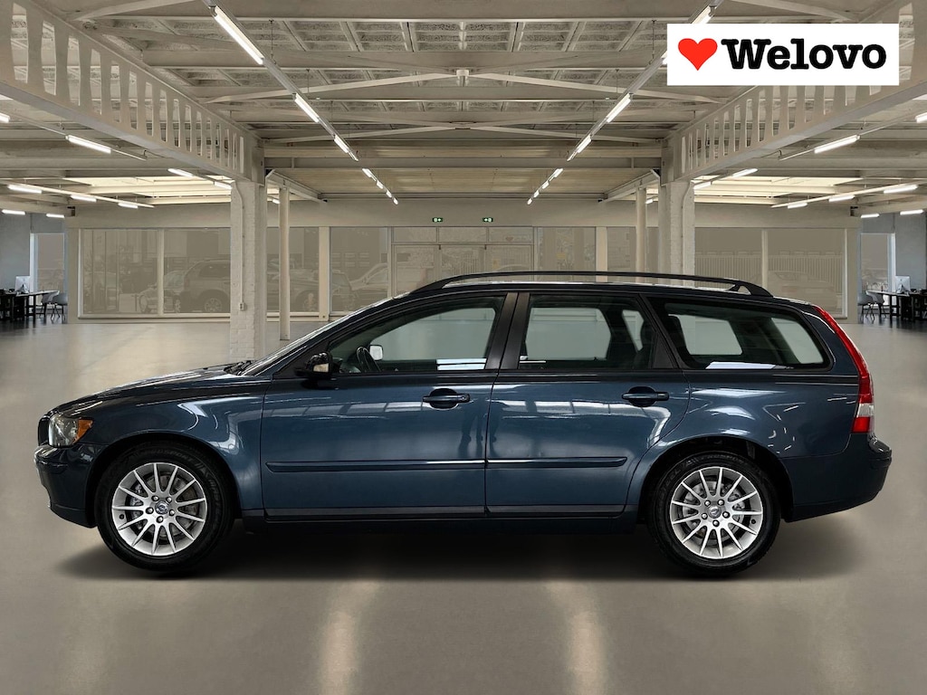Volvo V50 2.4 Momentum Youngtimer, trekhaak, lekkere 5 cilinder...