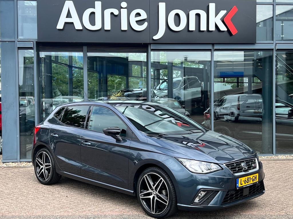 SEAT Ibiza 1.0 TSI FR Business Intense 18"LM VELGEN | NAVIGATIE FULL MAP | APPLE CARPLAY/ANDROID AUTO | PARKEERSENSOREN V+A | ADAPTIVE CRUISE CONTROLE |