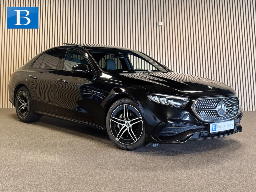 Mercedes-Benz E-klasse 220D AMG STYLING-PANORAMADAK-NIGHT PAKKET-DISTRONIC-DODEHOEK-COMPLEET