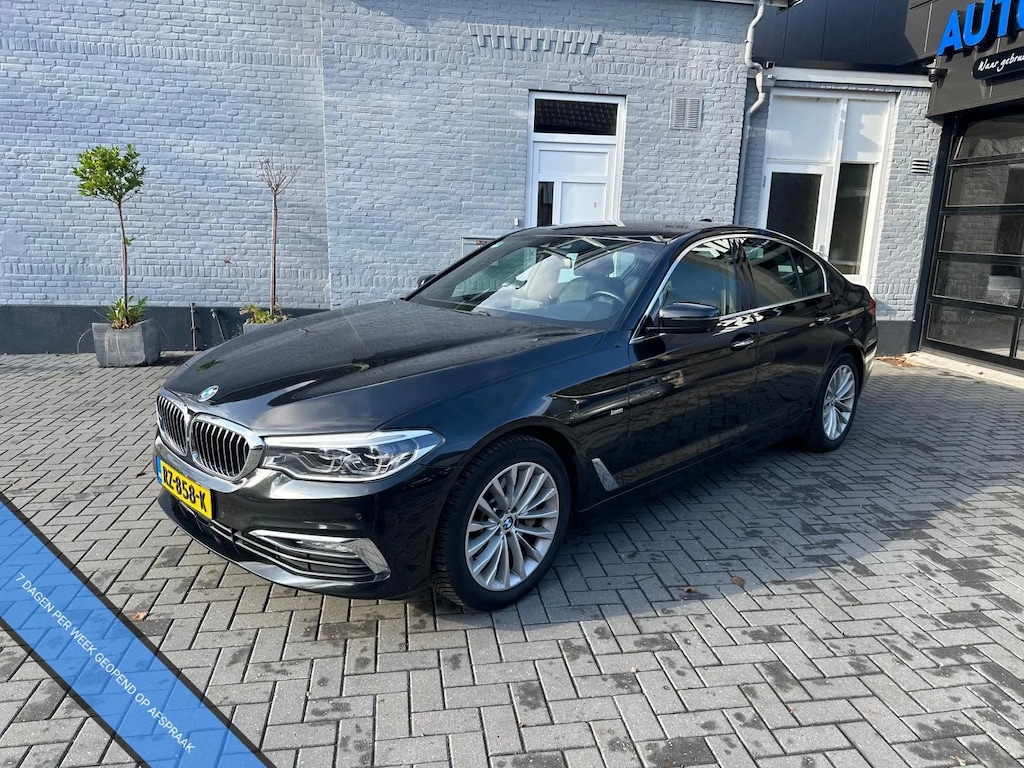 BMW 5-Serie 530i | STUURVERWARMING | 360 gr CAMERA | KEYLESS | LEER |