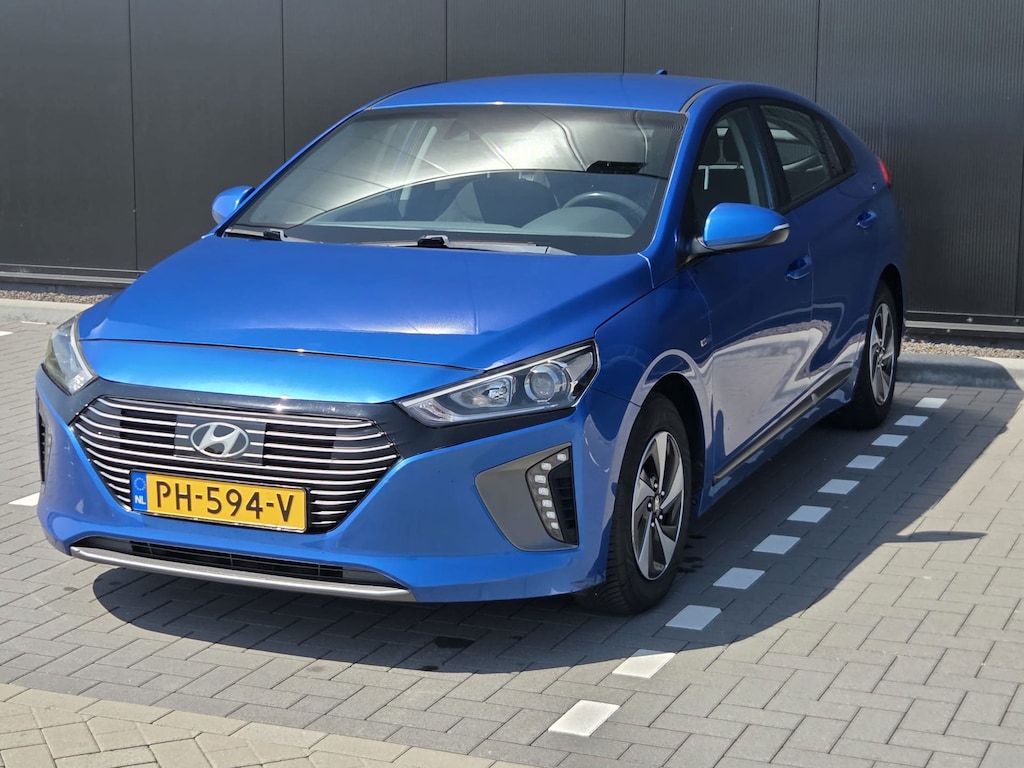 Hyundai Ioniq 1.6 GDi i-Motion Xenon