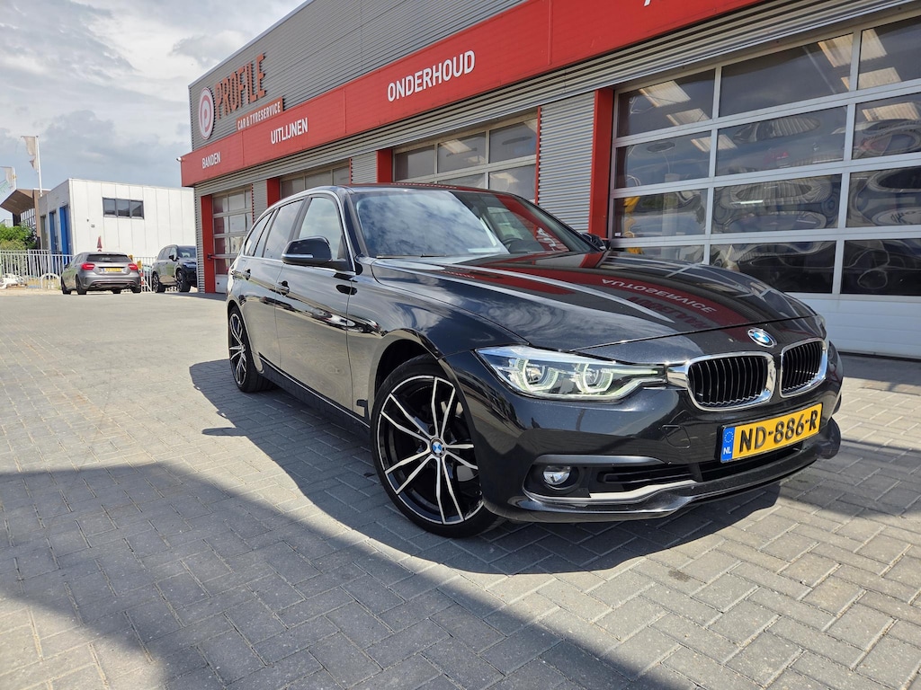 BMW 3-Serie Touring 318i Centennial Executive