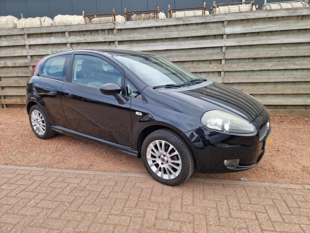 Fiat Punto Grande 1.4 NeroBianco Editione X