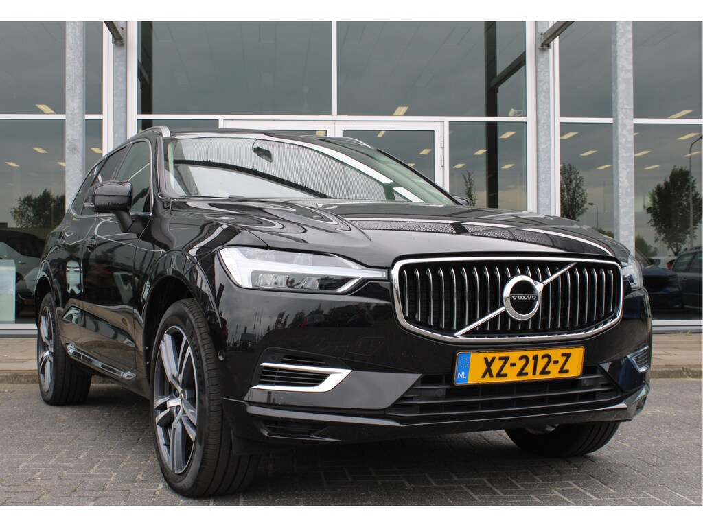 Volvo XC60 T8 390PK Automaat Twin Engine AWD Inscription | Schuif/kanteldak | Adapt. Cruise | Trekhaak | Verw. Voorstoelen | PDC + Camera |